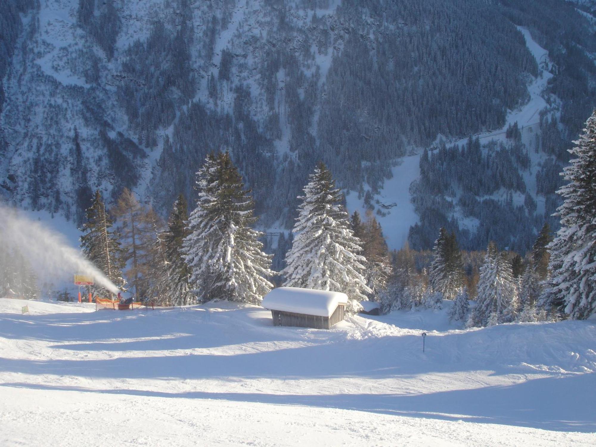 Apart Ehart Schnann Quarto foto